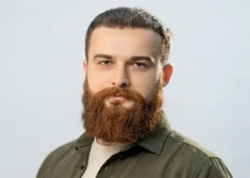Ucal faciədən bir gün əvvəl evliliyinin birinci ildönümünü qeyd edibmiş...