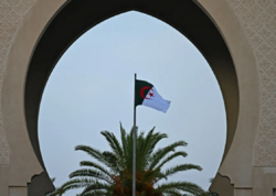 Əlcəzair BƏƏ ilə diplomatik əlaqələri kəsdi