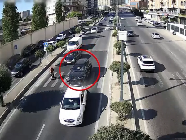 Bakıda sürücünün diqqətsizliyi az qala faciəyə səbəb olurdu - <span class="color_red">(Video)</span>