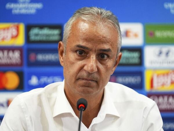 “Fənərbaxça”nın baş məşqçisi İsmail Kartal istefa verib