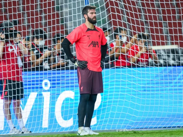 "Liverpul" Alissonla bağlı qərar verdi