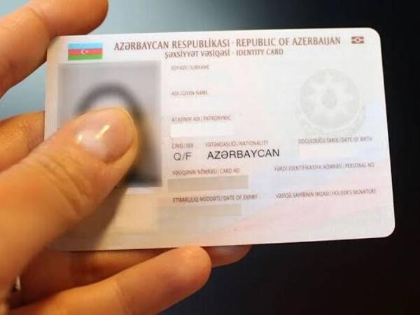 Azərbaycanda şəxsiyyət vəsiqəsində ana adı da yazılacaq?