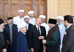 Prezident İlham Əliyevin Bakıda keçirilən beynəlxalq konfransların iştirakçıları ilə səmimi söhbəti - <span class="color_red">(Foto)</span>