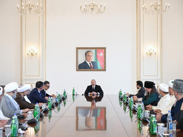 Prezident İlham Əliyev Bakıda keçirilən beynəlxalq konfransların iştirakçılarını qəbul edib - <span class="color_red">(Foto)</span>