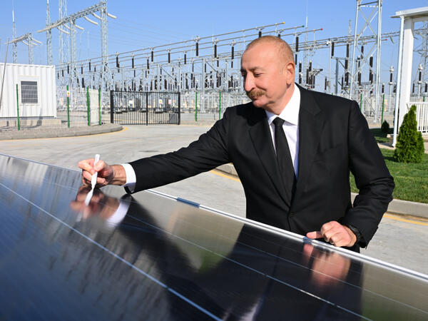Prezident İlham Əliyevin “Qobustan” Günəş Elektrik Stansiyasının açılışından maraqlı görüntüləri - (Video)