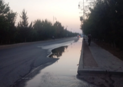 Cəlilabadda içməli su xəttində qəza - Yolu su basdı