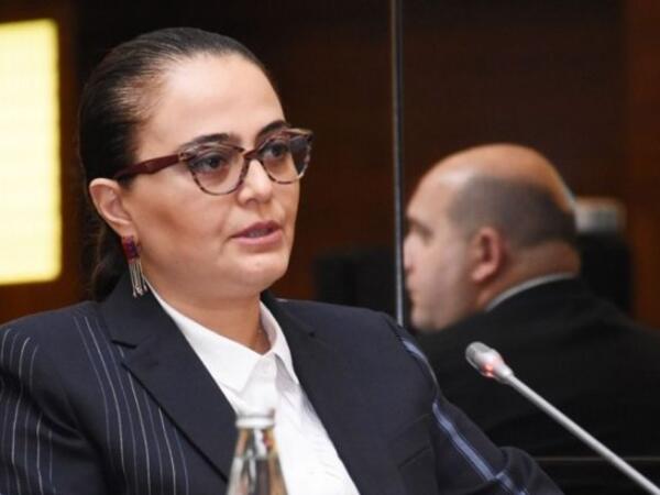 Azad edilmiş ərazilərdə 4 məscid, 7 türbə və 13 məbəddə iş aparılıb - Səadət Yusifova