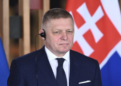 Robert Fitsonun Ukrayna səfəri son anda ləğv edildi