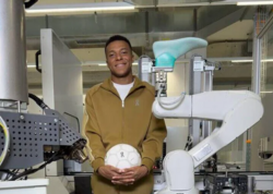 Mbappe 20 illik sponsorunu dəyişdi