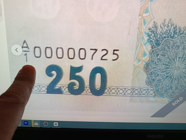 Bu köhnə 250 manat hərracda yüksək qiymətə satıldı - <span class="color_red">(Video)</span>