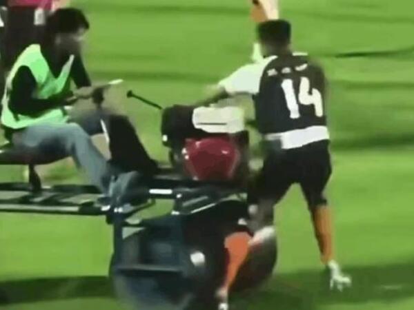 Matçdan öncəki məşq zamanı qorxulu qəza - <span class="color_red">(Video)</span>