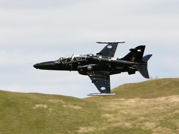 Britaniyada hərbi təyyarə qəzaya uğradı