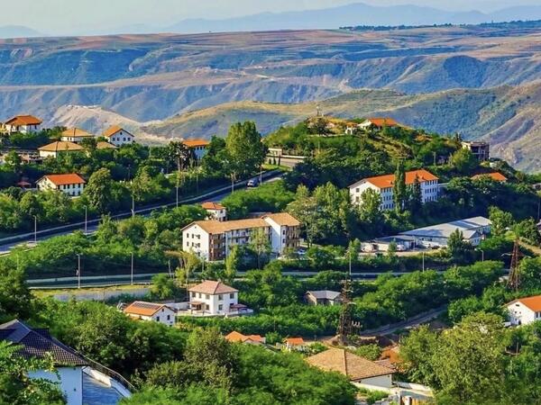 Azad edilmiş ərazilərdə 93 mindən çox insan yaşayır