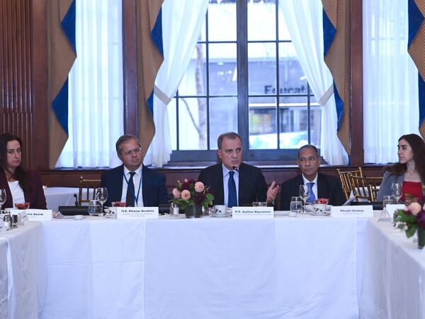 Ceyhun Bayramov ABŞ biznes nümayəndələri ilə görüşdə Azərbaycanın strateji prioritetlərini açıqlayıb - <span class="color_red">(Foto)</span>