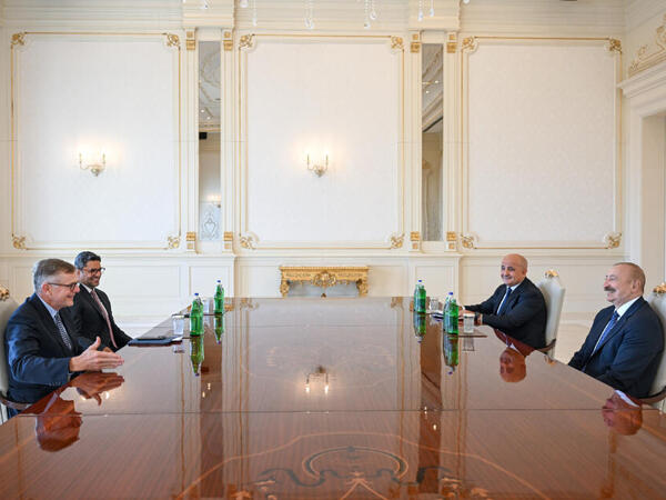 Prezident İlham Əliyev “Neuberger Berman” şirkətinin sədri və baş icraçı direktorunu qəbul edib - <span class="color_red"> (Foto)</span>