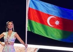 Keti Perri Bakıda bayrağımızı dalğalandırdı - <span class="color_red">(Foto/Video)</span>
