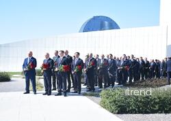 27 Sentyabr – Anım Günü ilə əlaqədar Zəfər Parkına ziyarət başlayıb <span class="color_red">(Foto)</span>