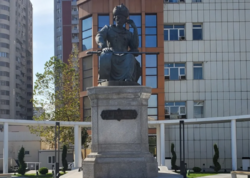 Xətainin heykəli ilə bağlı rəsmi açıqlama - <span class="color_red">(Foto)</span>