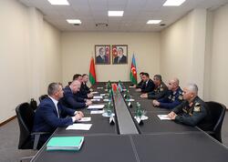 Azərbaycan və Belarus hərbi-texniki əməkdaşlığın inkişaf perspektivlərini müzakirə edib - <span class="color_red">(Foto)</span>