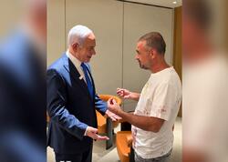 Netanyahu 150 nəfəri xilas edn qəhrəman sərnişinlə görüşdü - <span class="color_red">(Video)</span>