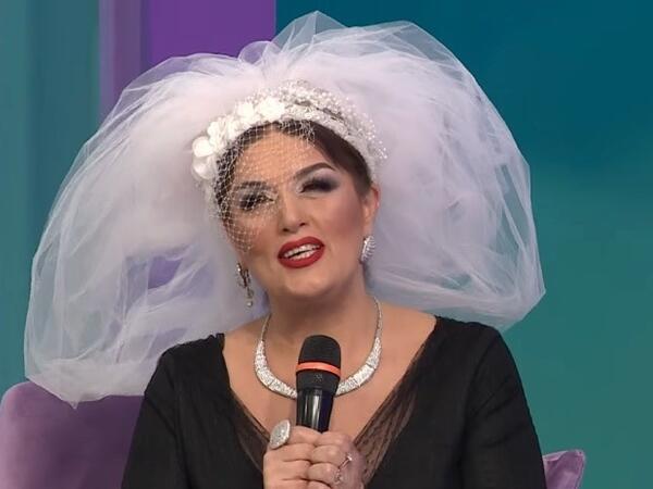 Elza gəlinlərə səsləndi: “İki il qayınananızla qalın” - <span class="color_red">(Video)</span>