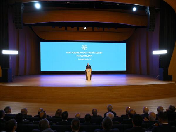 Prezident İlham Əliyev: İslam həmrəyliyinin gücləndirilməsi üçün birləşdirici rol oynayırıq