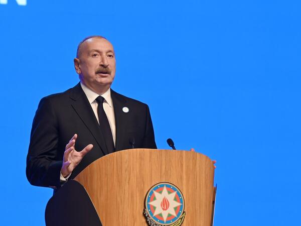 Prezident İlham Əliyev: Xarici siyasətimizi elə qurmalıyıq ki, heç kim bizim işimizə müdaxilə etməsin