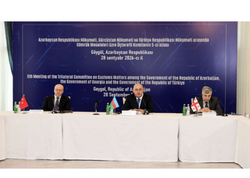 Polşa mətbuatı: Azərbaycan, Gürcüstan və Türkiyə Aralıq Dəhlizində yükdaşımaları sürətləndirməyi hədəfləyir