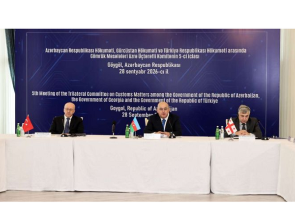 Polşa mətbuatı: Azərbaycan, Gürcüstan və Türkiyə Aralıq Dəhlizində yükdaşımaları sürətləndirməyi hədəfləyir