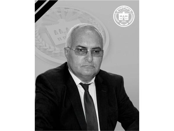 Azad Bayramov vəfat etdi