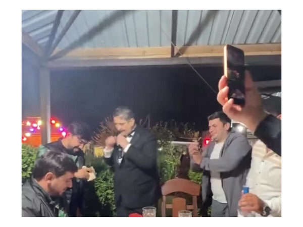 Xalq artistinin məclisdə pul toplaması qınandı - <span class="color_red">(Video)</span>