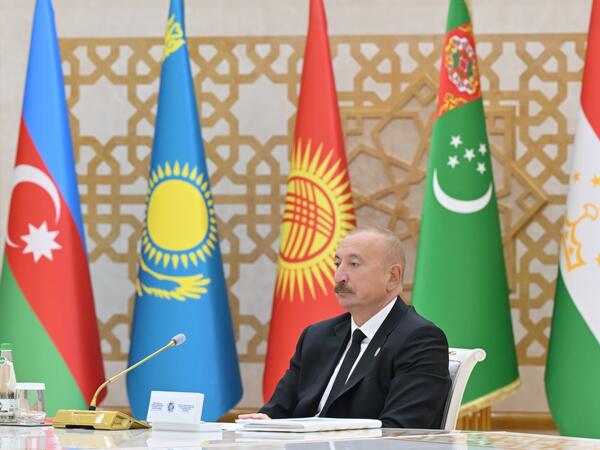 Prezident İlham Əliyev: Azərbaycanın Mərkəzi Asiya ölkələri ilə ticarət dövriyyəsi ötən il 50 faizdən çox artıb