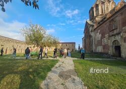 Beynəlxalq səyyahlar Ağdərədəki Gəncəsər monastırında olublar - <span class="color_red">(Foto)</span>