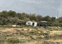 Qaradağda avtobus aşdı, yaralılar var