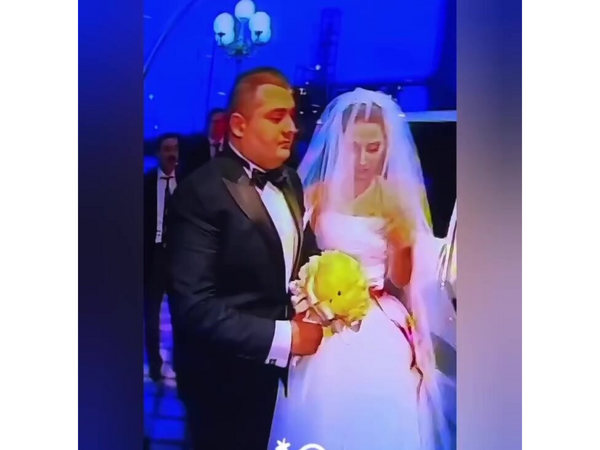 Murad Arif 15 il əvvəlki toy görüntüsünü paylaşdı - <span class="color_red">(Video)</span>
