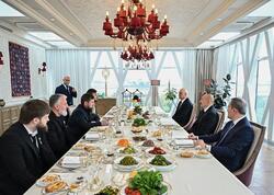 Prezident İlham Əliyev və Rusiyanın Çeçenistan Respublikasının başçısı birgə nahar ediblər - (Foto)