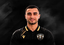 Azərbaycanda futbolçu evinin həyətində ölü tapıldı