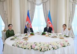 Prezident İlham Əliyev və Birinci xanım Mehriban Əliyevanın adından Kambocanın Baş naziri və Birinci xanımının şərəfinə rəsmi nahar verilib - <span class="color_red">(Foto)</span>