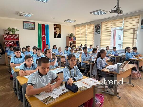 Vahid geyim forması məktəblərdə uğurla tətbiq olunur - 247 nömrəli məktəbdən reportaj - <span class="color_red">(Video/Foto)</span>