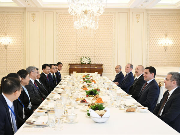 Prezident İlham Əliyevin adından Laos Prezidentinin şərəfinə rəsmi nahar verilib - <span class="color_red">(Foto)</span>