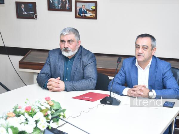 “Zərərli xarici təsirlərə və saxta xəbərlərə qarşı sayıqlığın artırılmasına dəstək” layihəsi çərçivəsində Azərbaycan Dillər Universitetinin tələbələri ilə görüş keçirilib - <span class="color_red">(Video/Foto)</span>