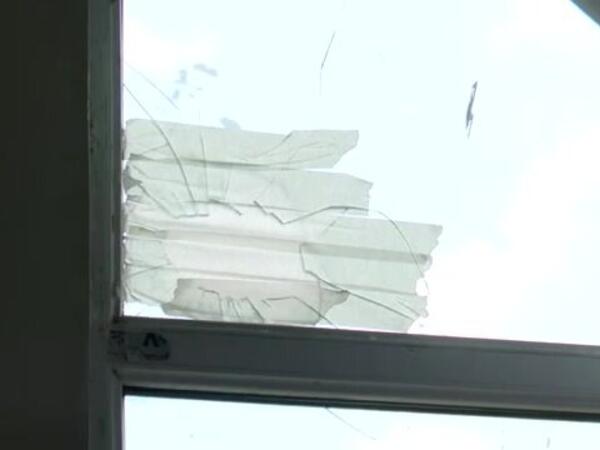 Bakıda məktəbə hücum edilib, xəsarət alanlar var - <span class="color_red">(Video)</span>