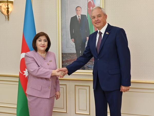 Sahibə Qafarova Belarus parlamentinin palata sədri ilə əməkdaşlığın inkişafını müzakirə edib