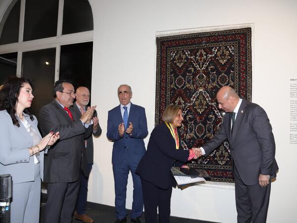 Limada Azərbaycan milli irsini təcəssüm etdirən Qarabağ xalçasının təntənəli açılış mərasimi keçirilib - <span class="color_red">(Foto)</span>