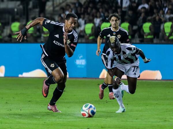 "Qarabağ" "Neftçi" ilə oyunun son dəqiqəsində məğlubiyyətdən xilas olub - <span class="color_red">(Video)</span>