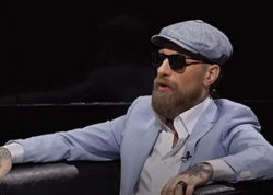 "Rauf -40 dərəcə" illər sonra efirə qayıtdı - <span class="color_red">(Video)</span>