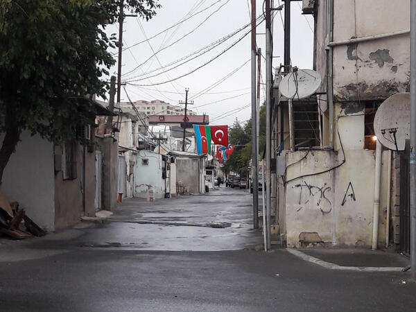 Yasamalda yaşayanların diqqətinə