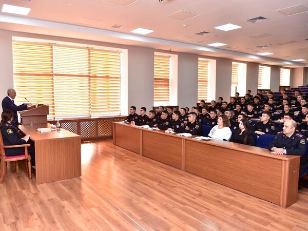 Polis Akademiyasında ixtisaslaşmış mütəxəssislərin iştirakı ilə dərslər keçirilir - <span class="color_red">(Foto)</span>