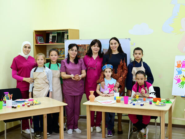 Leyla Əliyeva Səmərqənddə xüsusi qayğıya ehtiyacı olan uşaqlar üçün yaradılan mərkəzlərin fəaliyyəti ilə tanış olub - <span class="color_red">(Foto)</span>