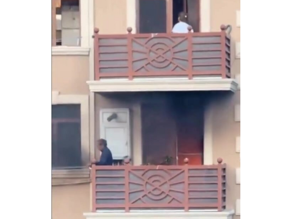 Alt qonşunun evi yanır, qadın da ev işlərinin hayında - <span class="color_red">(Video)</span>